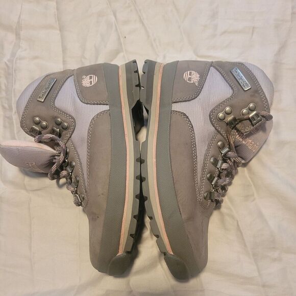 Timberland 8.5 Boots Moss Green/Beige/ Pink Trim 83373 3422 Hike, Hunt, Climb, - Picture 1 of 12